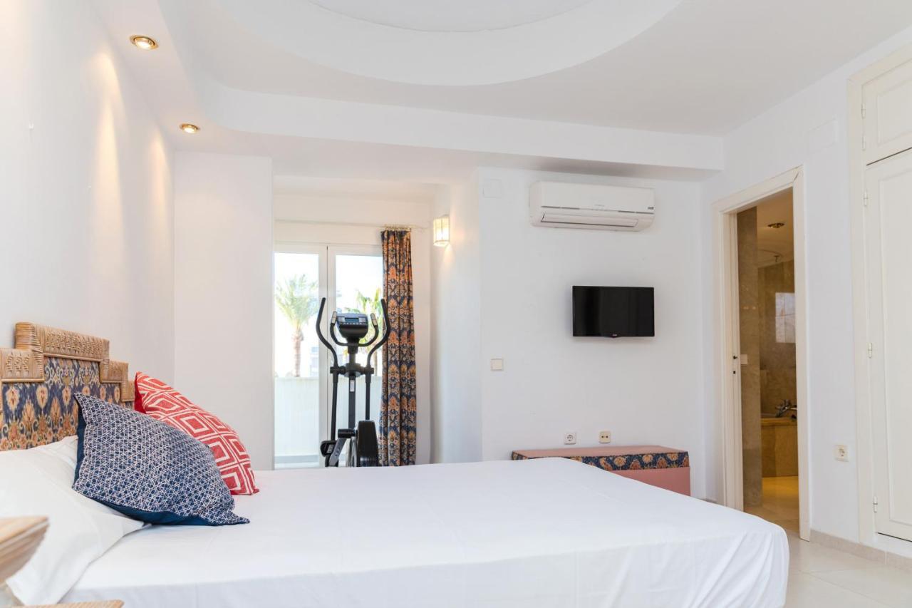 Oasis Club II Triplex Apartment By Rock Rentals Jávea Exterior foto